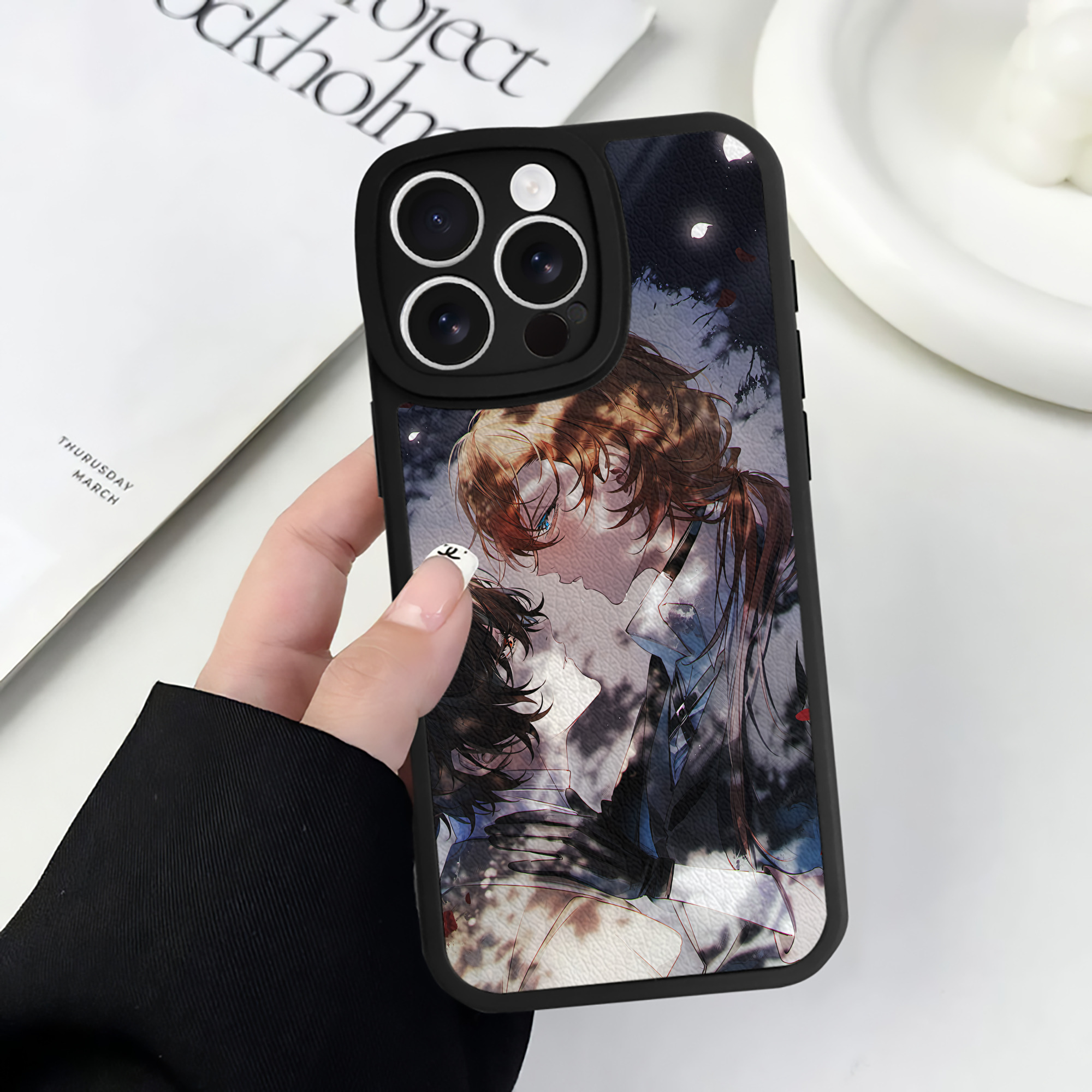 （画像用） 文豪ストレイドッグス Bungo Stray Dogs 【iPhone 16シリーズ対応】シリコンスマホケース（レザー調） 材質：シリコン
